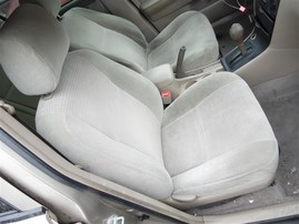 2005 TOYOTA COROLLA LE 4DR GOLD 1.8 AT Z19624